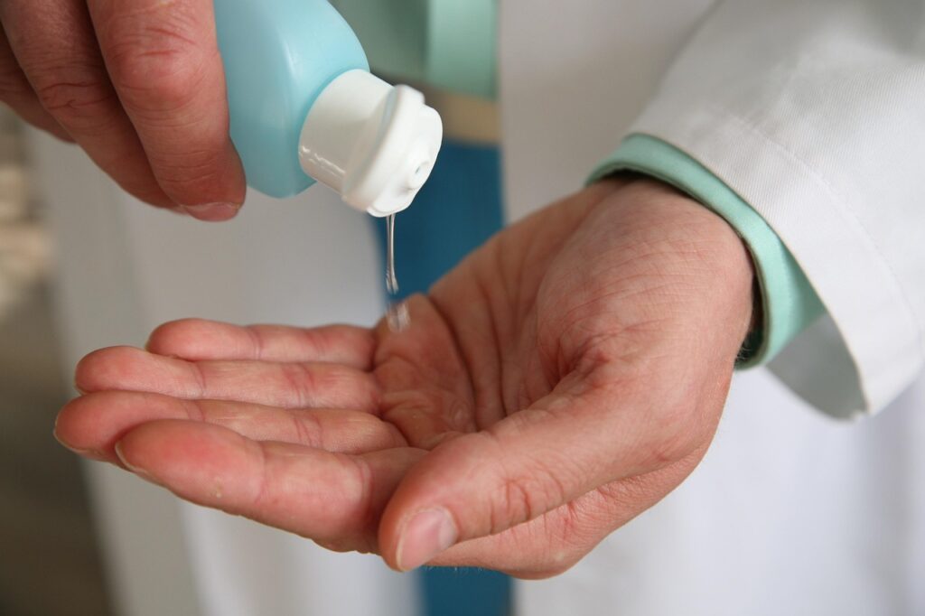 20代男性におすすめの育毛剤は医師が選ぶべき理由とは？